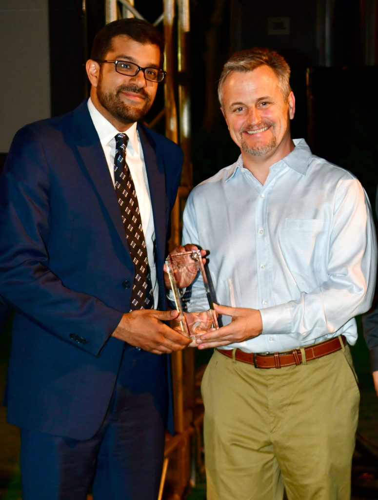Dr. Osamah Saeedi erhält den Xtreme Research Award 2018 von Heidelberg Engineering